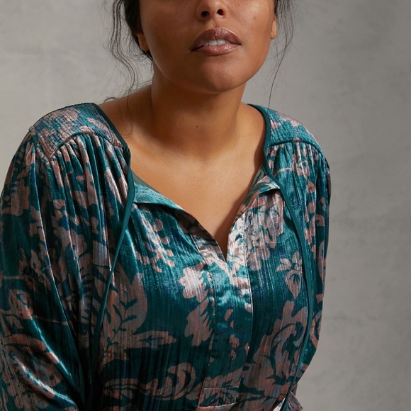 Anthropologie Velvet Poet Top SOLD - Picture 6 of 12